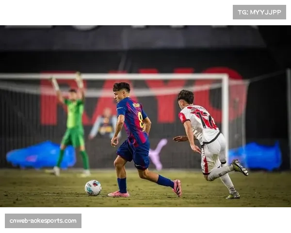 巴萨公布对阵瓦伦西亚大名单，伤愈的佩德里进入名单